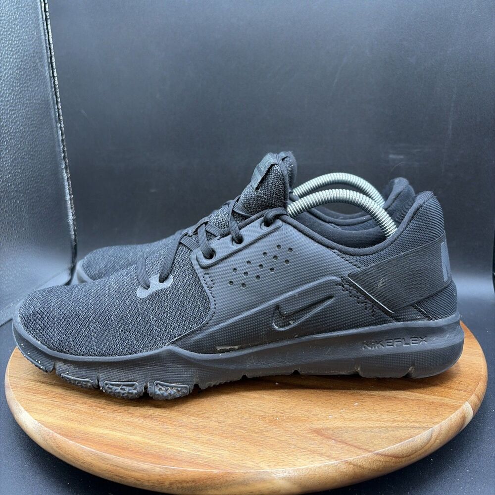 Nike Flex Control TR3 Mens Size 10 Running Shoes Triple Black Low Top AJ5911-002